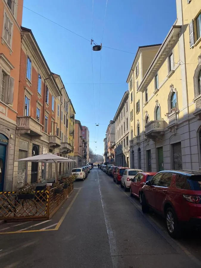 Salasco 20 - Bocconi Porta Romana stylish apt! Milano 0*,  Italia