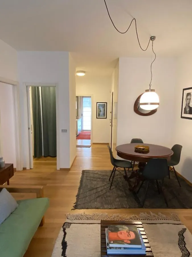 Salasco 20 - Bocconi Porta Romana Unique And Stylish Apartment! Milan