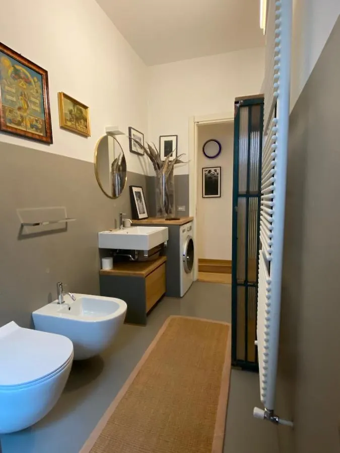 Apartment Salasco 20 - Bocconi Porta Romana Unique And Stylish Apartment! Milan Italy